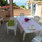 Spacious In With Sea View 95 M² Apartment