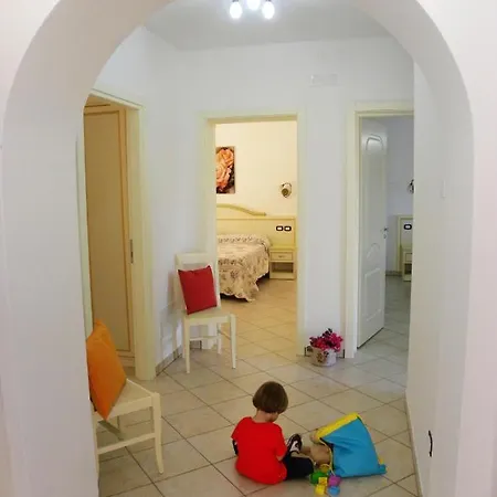 Spacious In With Sea View 95 M²