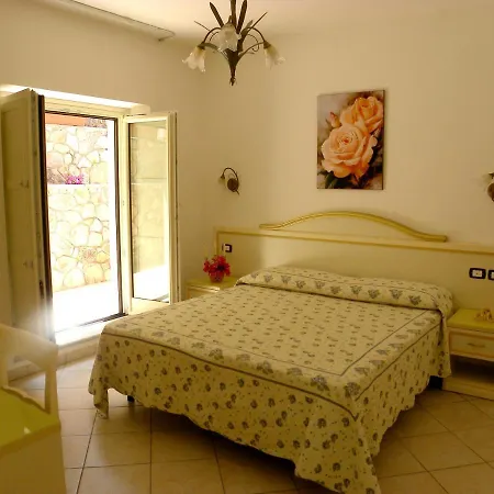 Comfortable In With Sea View 95 M² + Parking Apartment Maratea