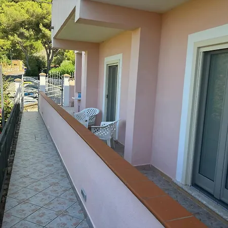Spacious In With Sea View 95 M² Apartament *