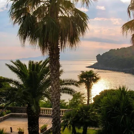 Spacious In With Sea View 95 M² *